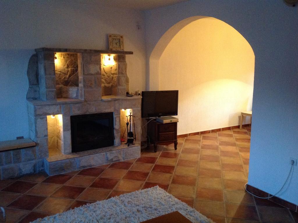 Guest House "Paradise" Tivat Exterior photo
